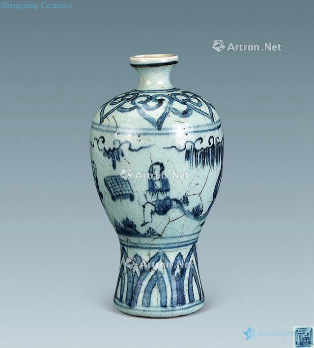 In the Ming dynasty blue and white bottle