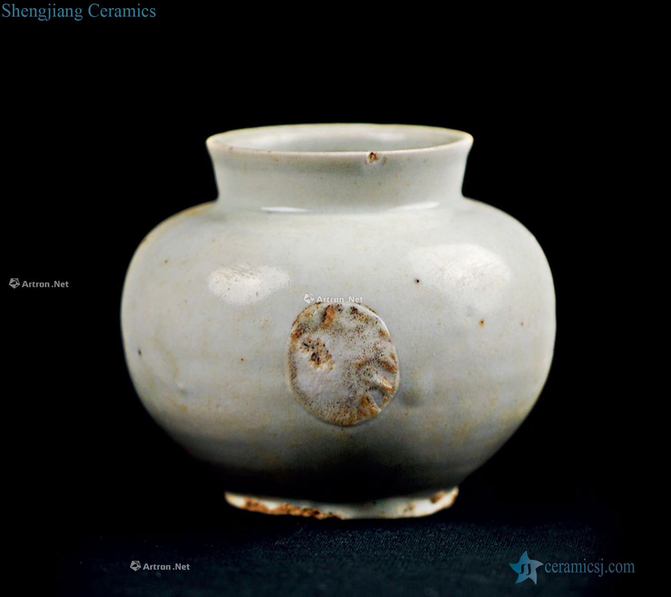 White glazed pot koryo period (918-1392)