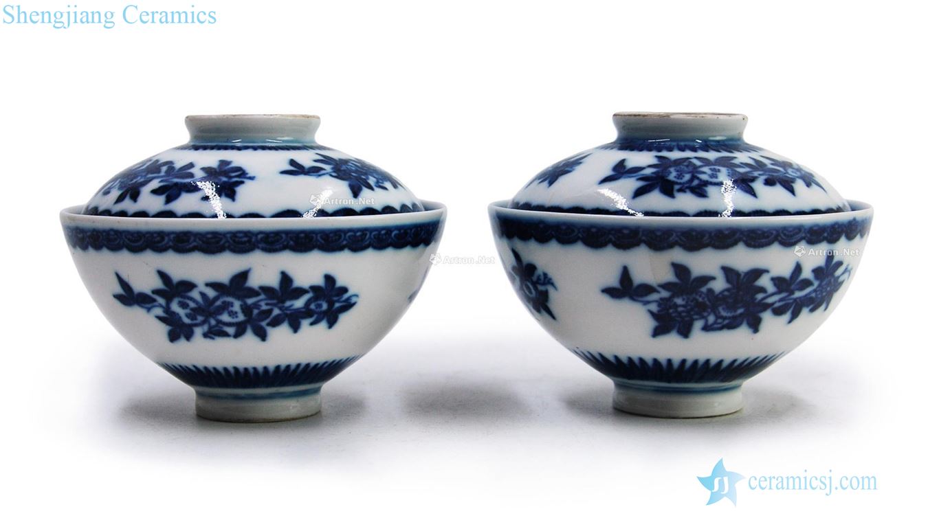 dajing Blue and white flowers cover cup