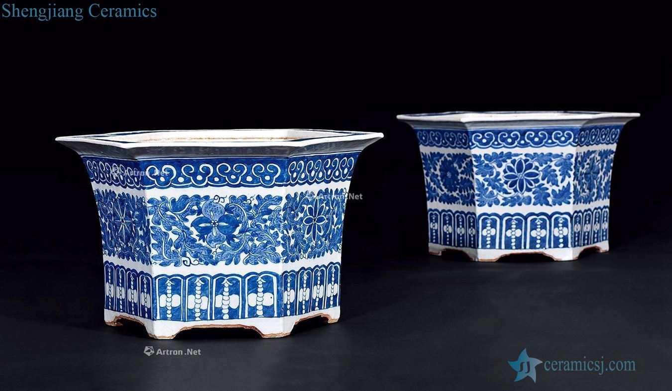 Qing guangxu Blue and white tie up flowers six-party flowerpot