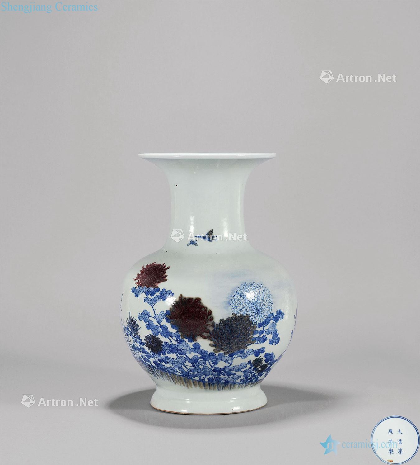 Qing dynasty blue-and-white youligong painted red