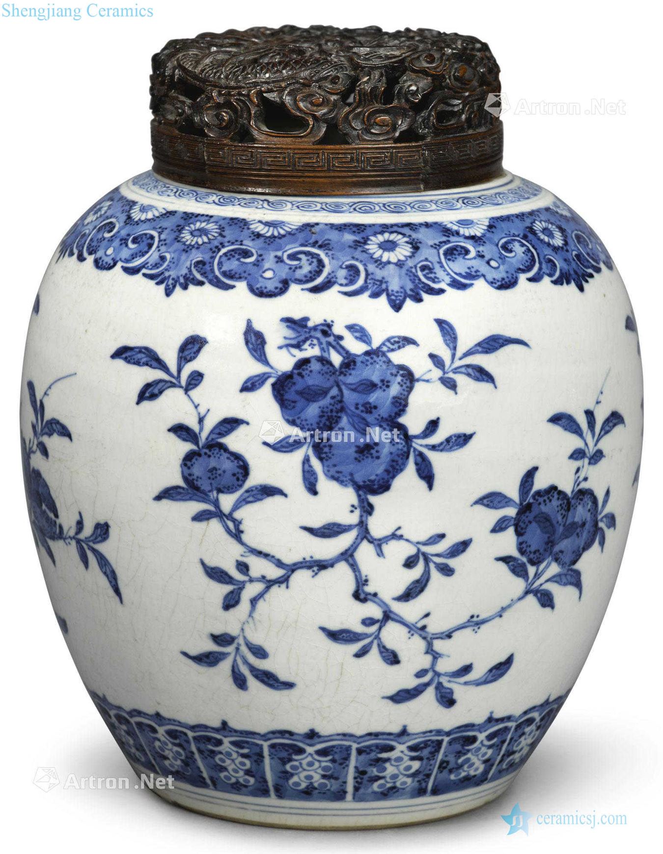 Qing in the eighteenth century Blue and white sanduo grain tank