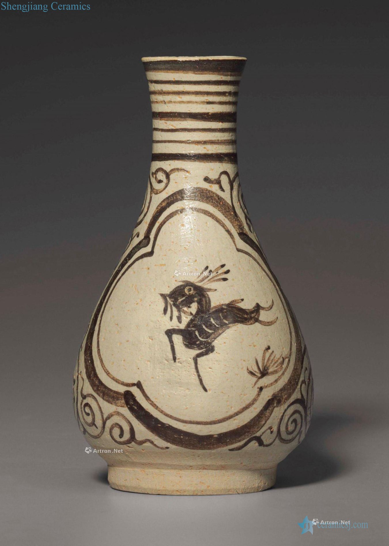 SOUTHERN SONG and YUAN DYNASTY, 13 th CENTURY A SMALL made JIZHOU VASE