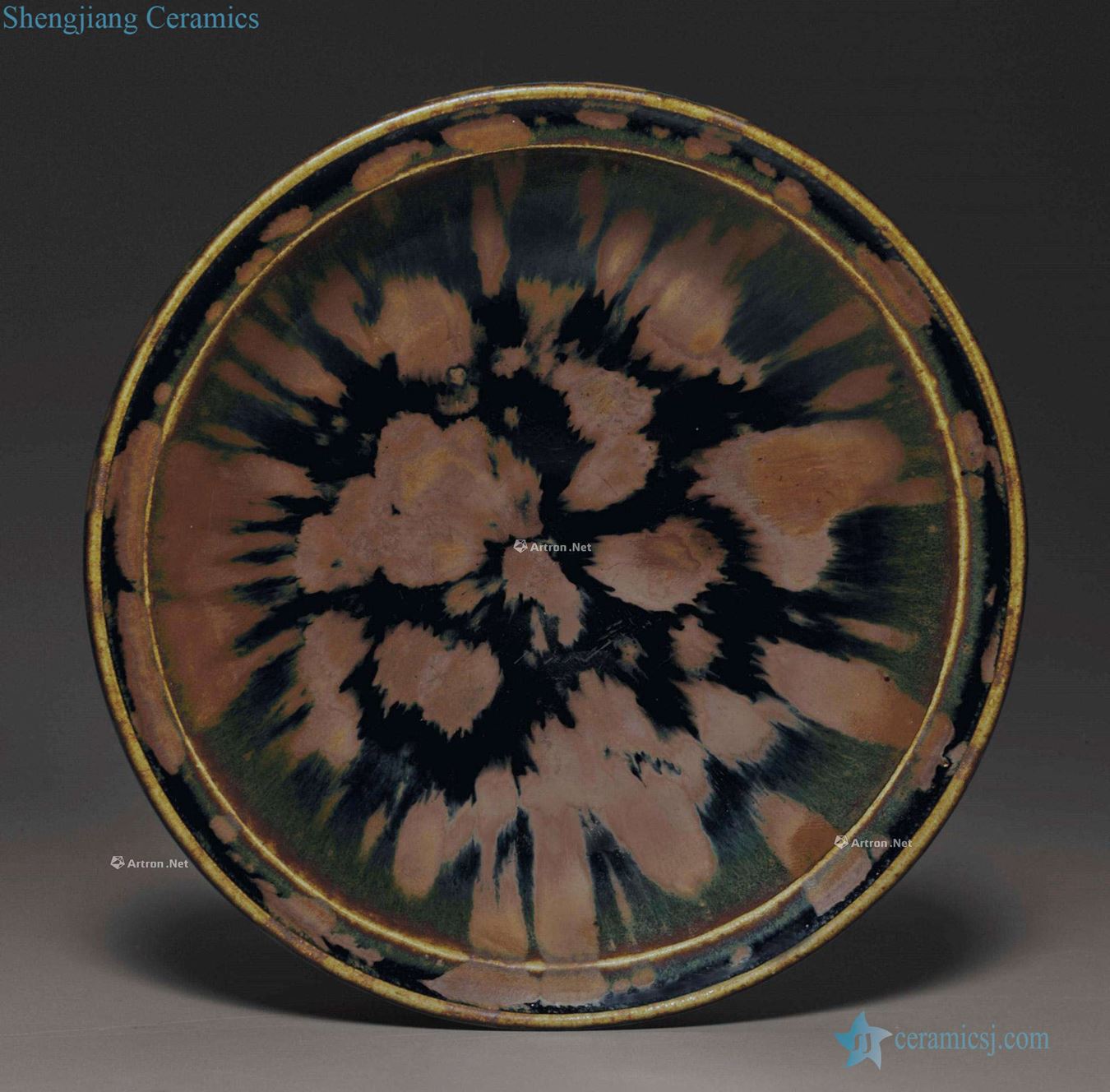 NORTHERN SONG and JIN DYNASTY, 11 th ~ 12 th CENTURY A VERY RARE RUSSET - SPLASHED BLACK - GLAZED DISH