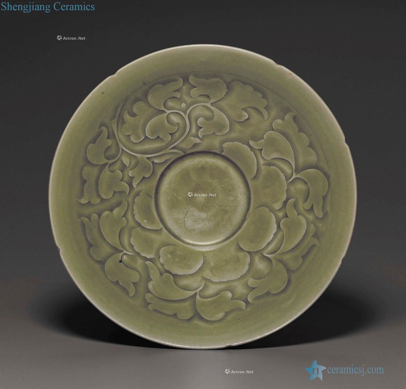 NORTHERN SONG DYNASTY, 11 th ~ 12 th CENTURY A RARE CARVED YAOZHOU 'PEONY' use