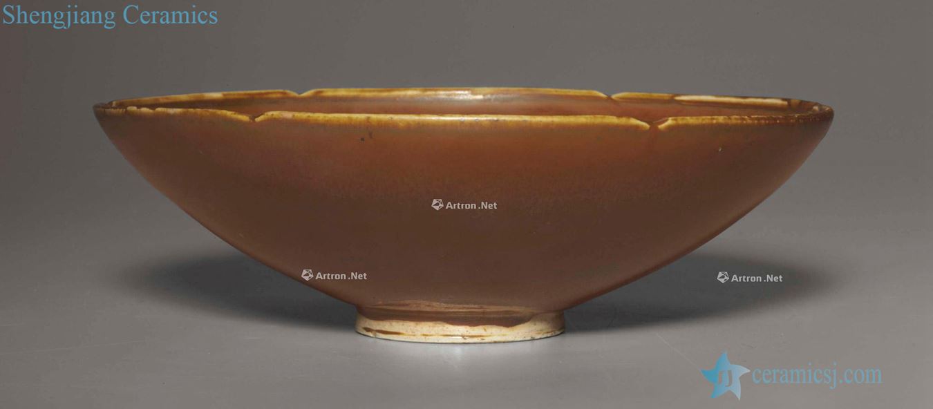 NORTHERN SONG DYNASTY (AD 960 ~ 1127) A YAOZHOU PERSIMMON - GLAZED HEXAFOIL BOWL