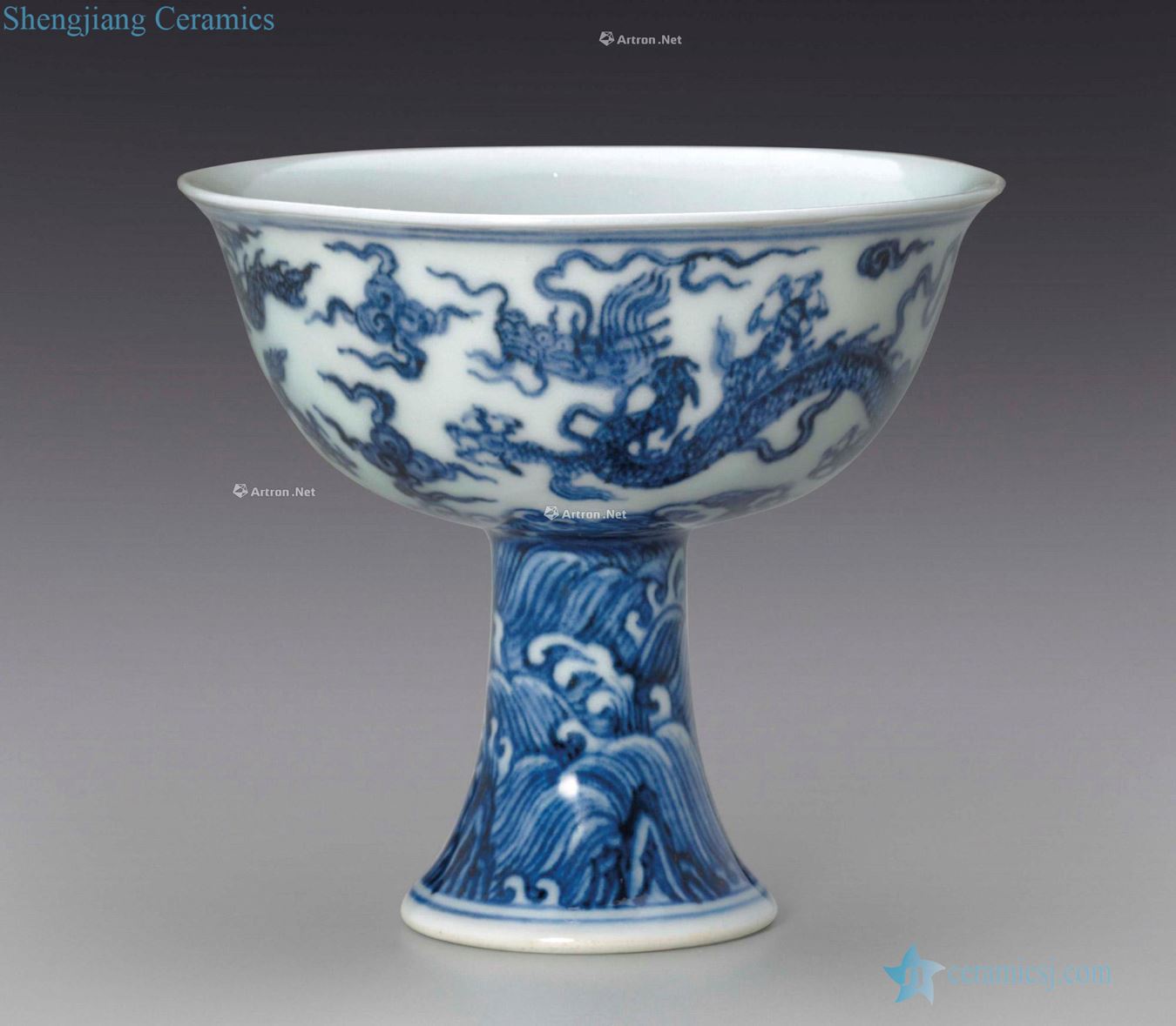 KANGXI AND YONGZHENG PERIOD (1662 ~ 1662) is A VERY RARE MING - STYLE BLUE AND WHITE "DRAGON" STEM CUP