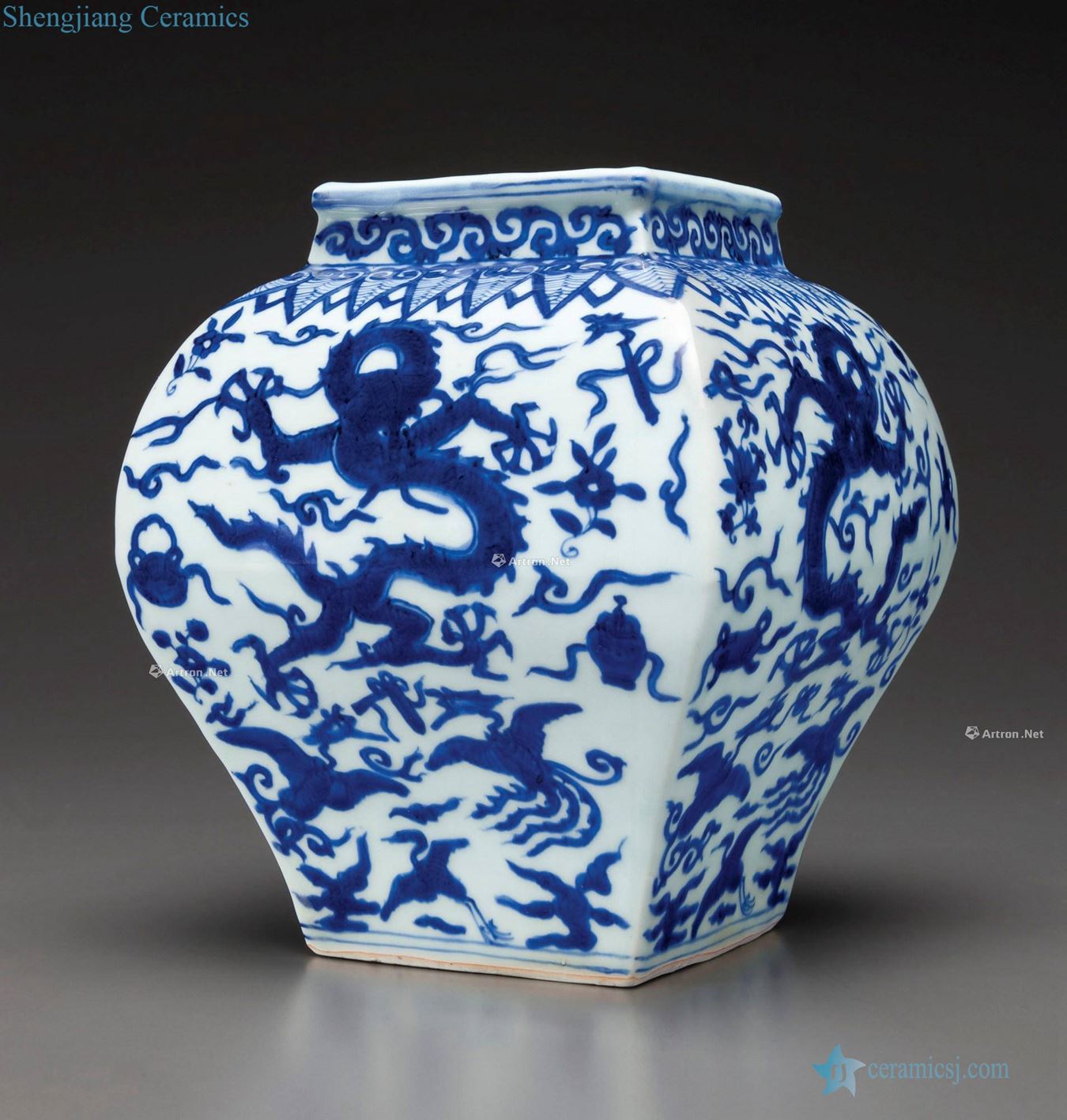 Wanli period (1573-1619), A RARE BLUE AND WHITE FACETED 'DRAGON' JAR