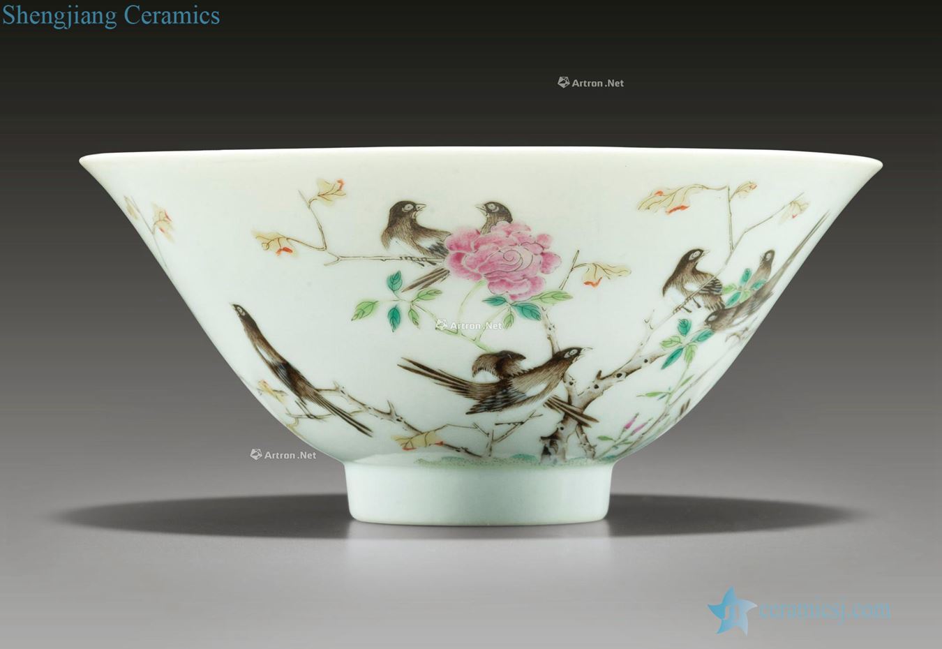 Daoguang period (1821-1850), A VERY RARE FAMILLE ROSE 'pay-per-tweet BOWL