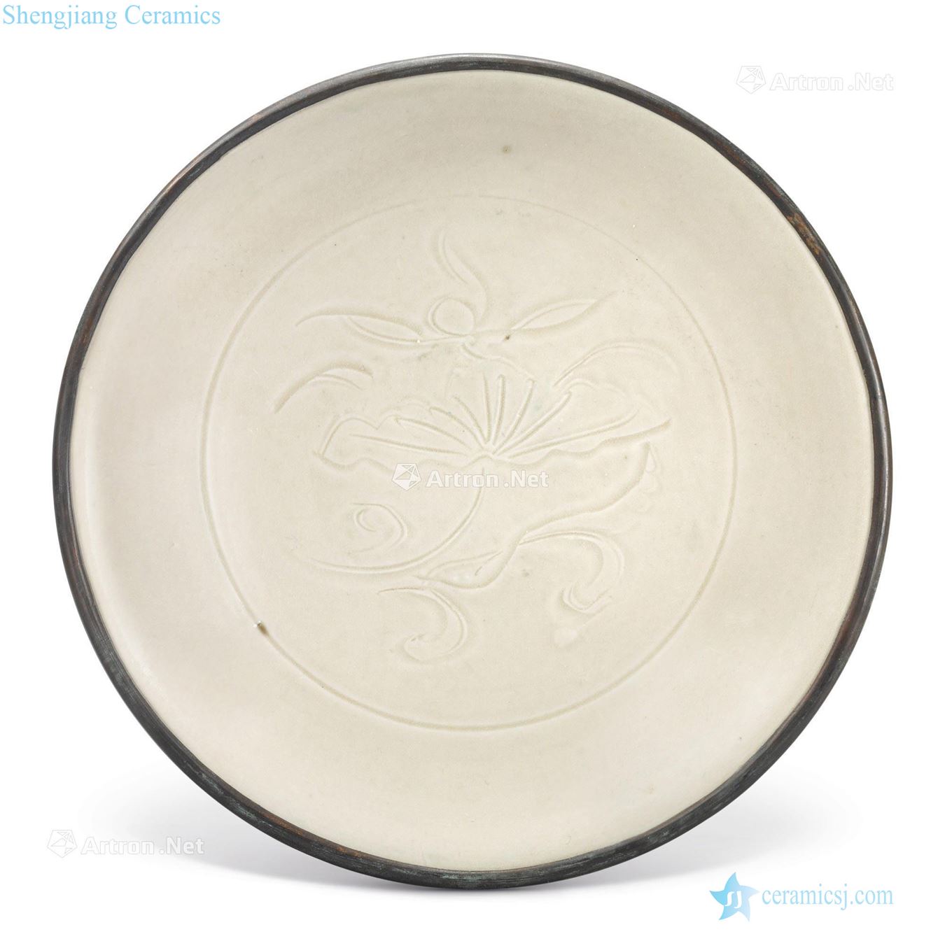 Northern song dynasty kiln white glazed carved lotus tray