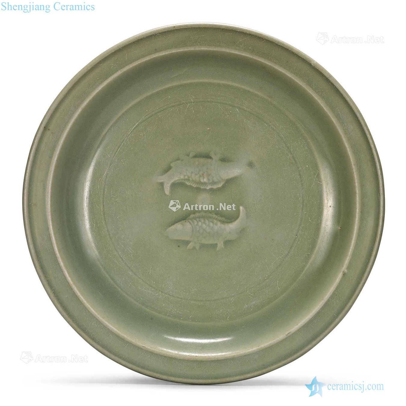 The southern song dynasty Longquan celadon glaze paste Pisces tray