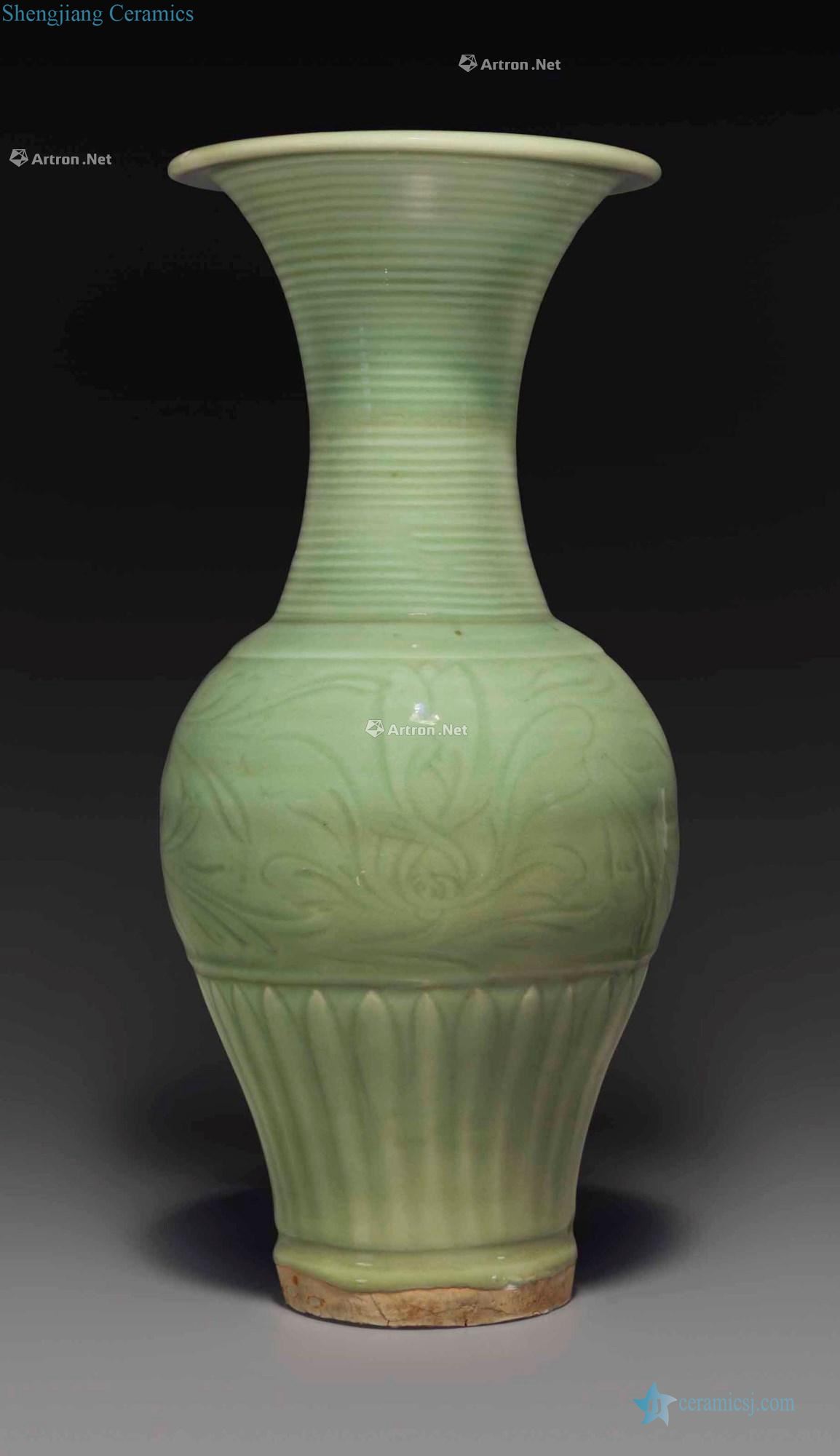 The Ming dynasty, A 14th century CARVED LONGQUAN CELADON "PHOENIX - TAIL" VASE