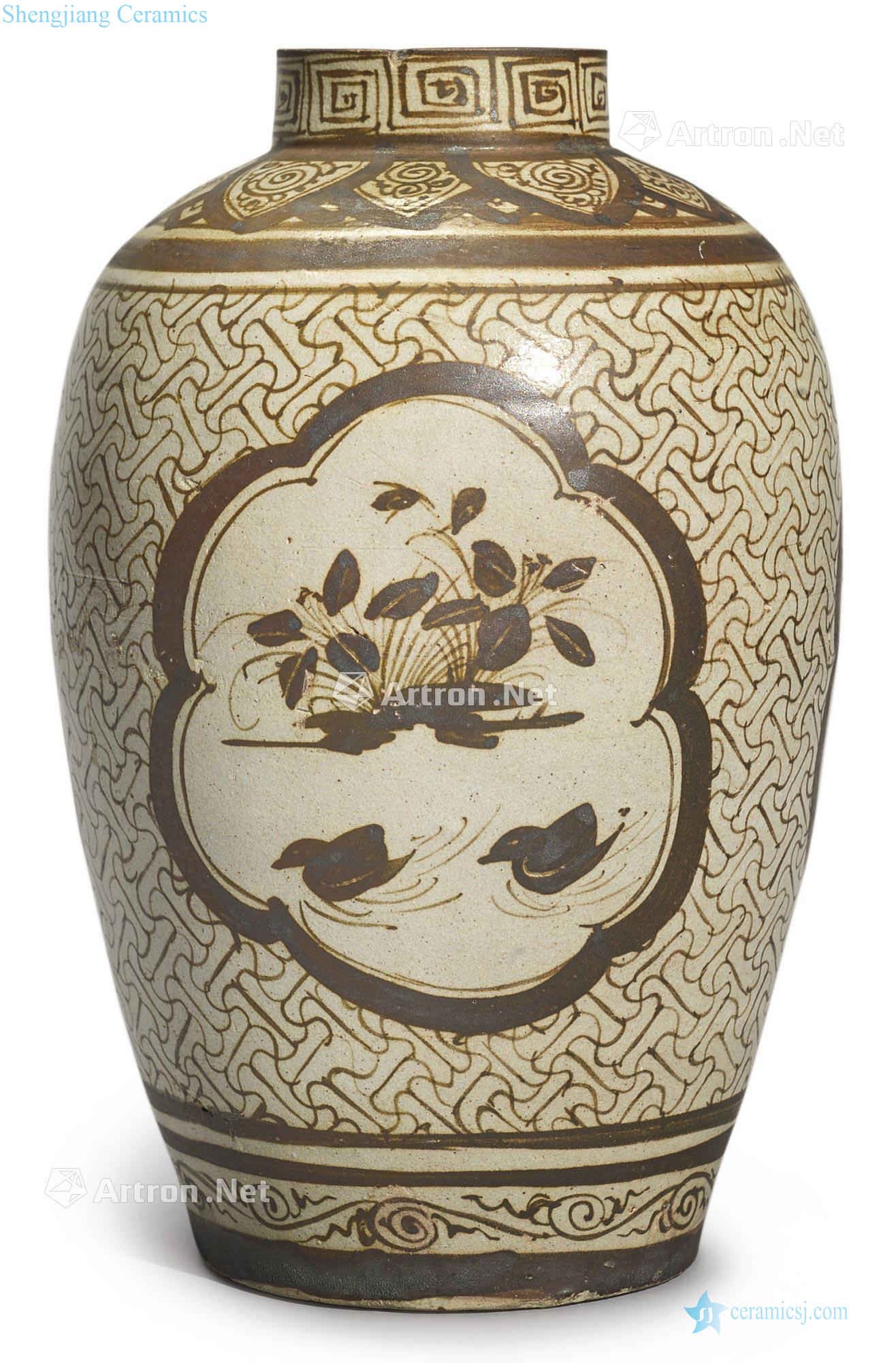 The southern song dynasty Jizhou kiln water brown flower medallion lotus pond yuanyang figure bottles