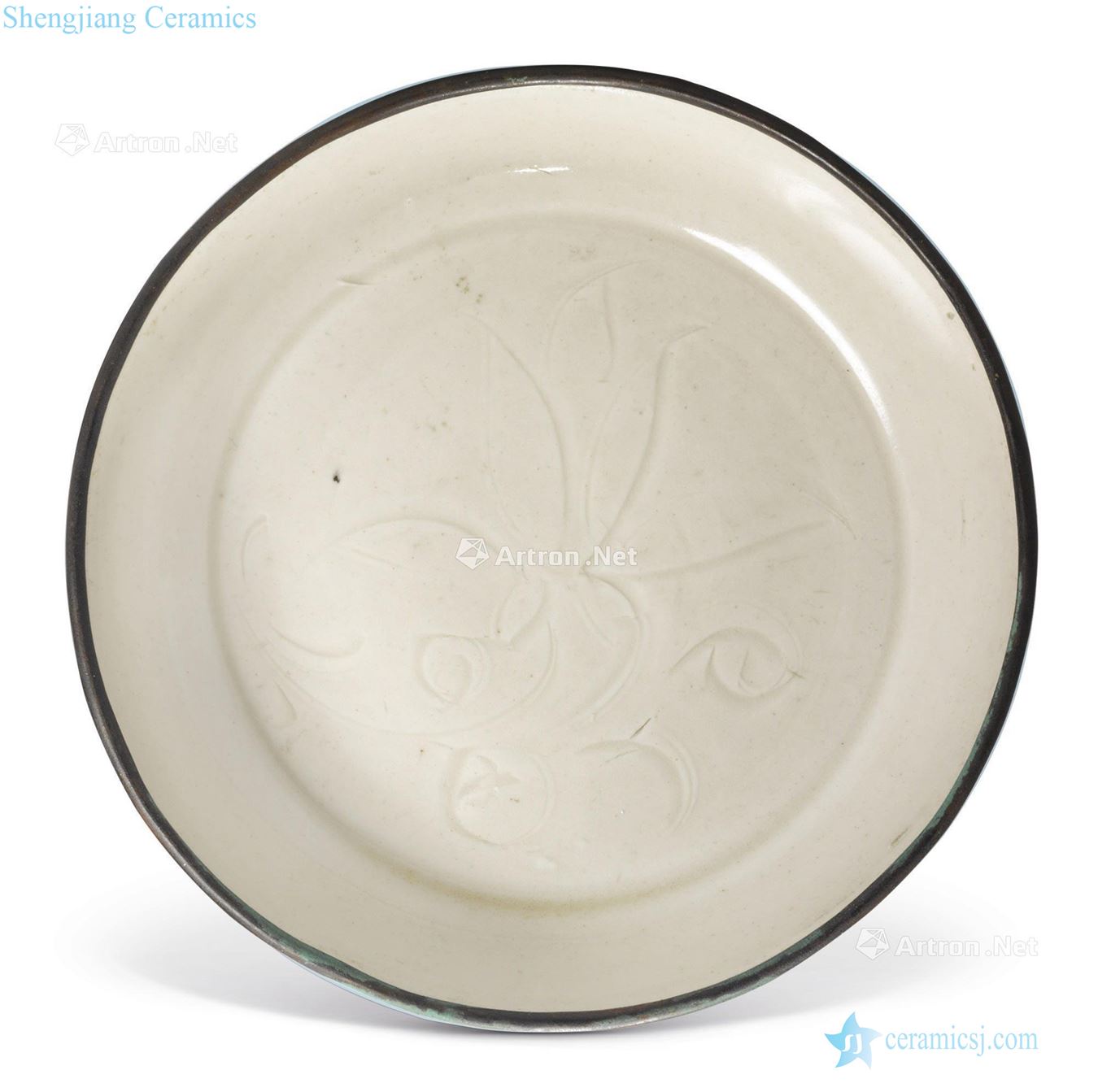 Northern song dynasty kiln white glazed carved lotus tray
