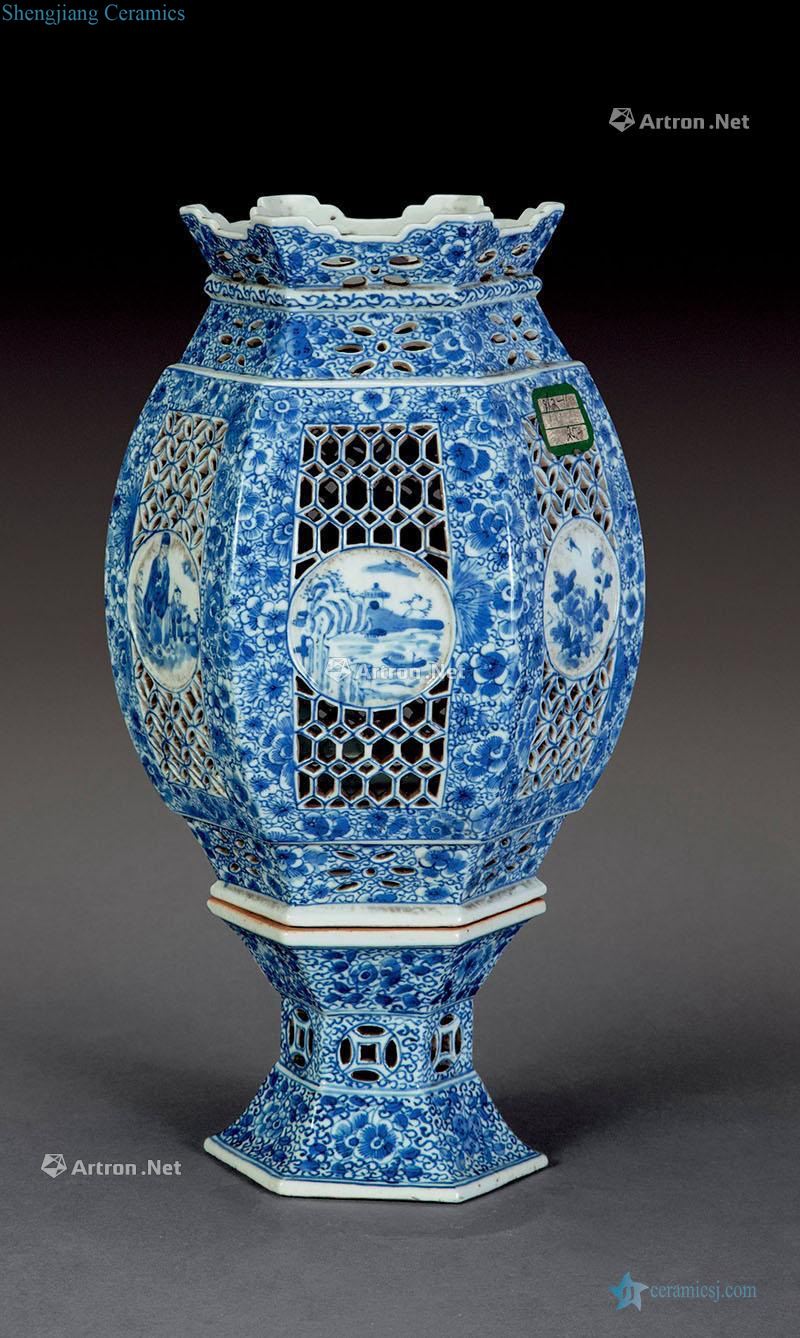 qing Blue and white flower people hollow out a candle