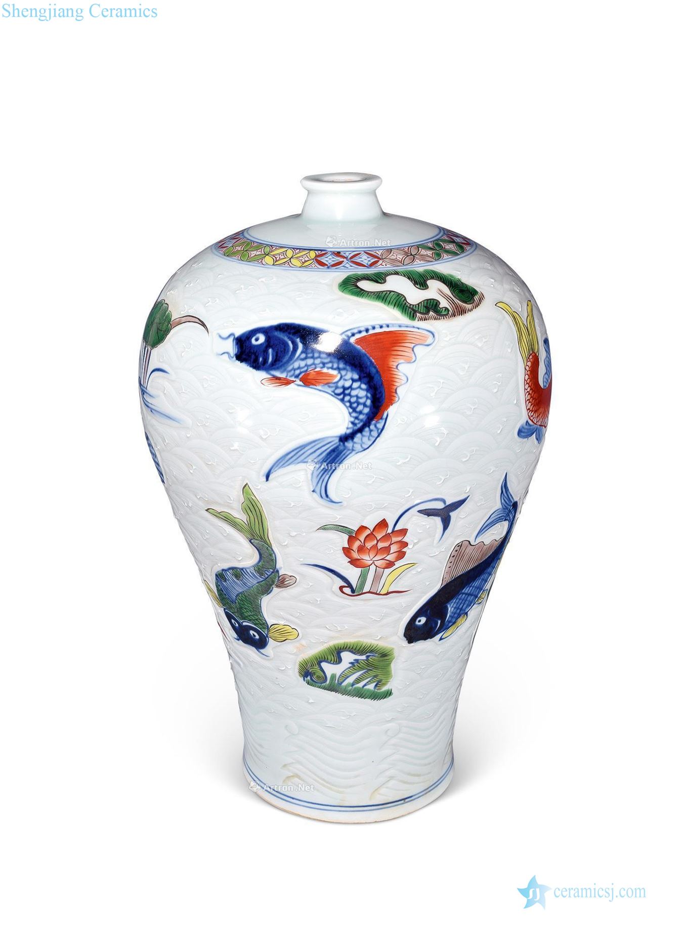 The yuan dynasty blue-and-white add cut fish grain mei bottle