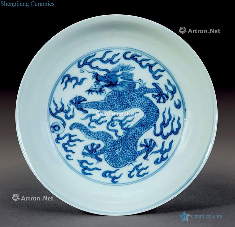 Qing guangxu Blue and white dragon disc