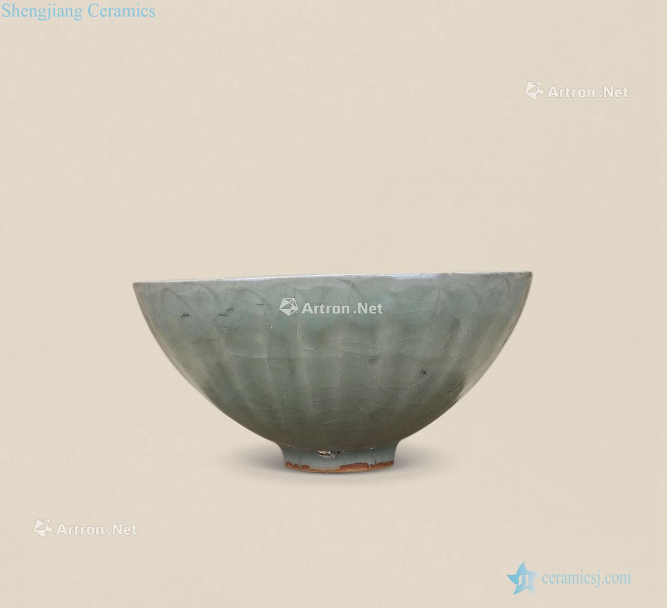 yuan Longquan celadon lotus-shaped bowl