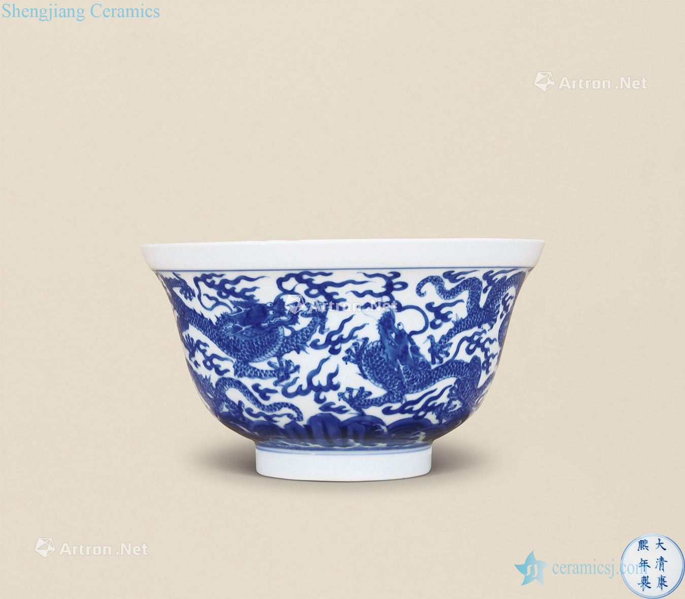 The qing emperor kangxi Blue and white dragon sea green-splashed bowls