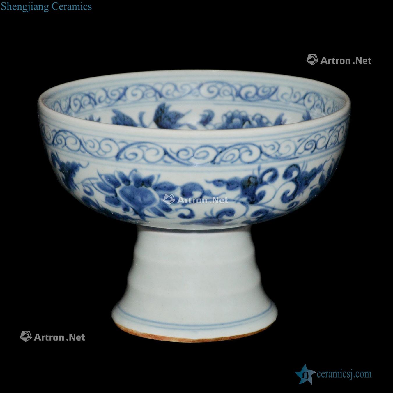 yuan Blue and white peony double phoenix grain footed cup