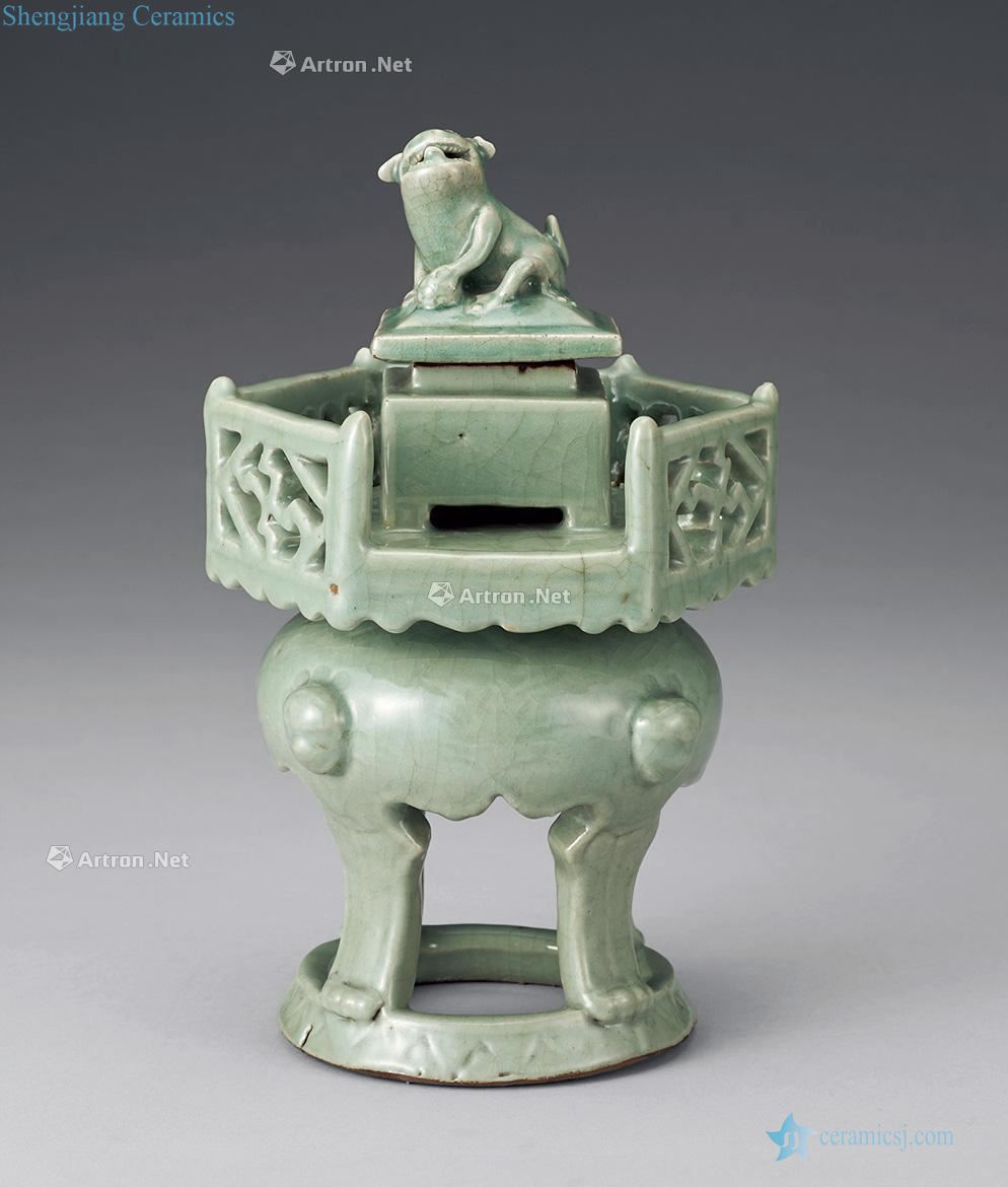 Ming dynasty celadon lion button censer