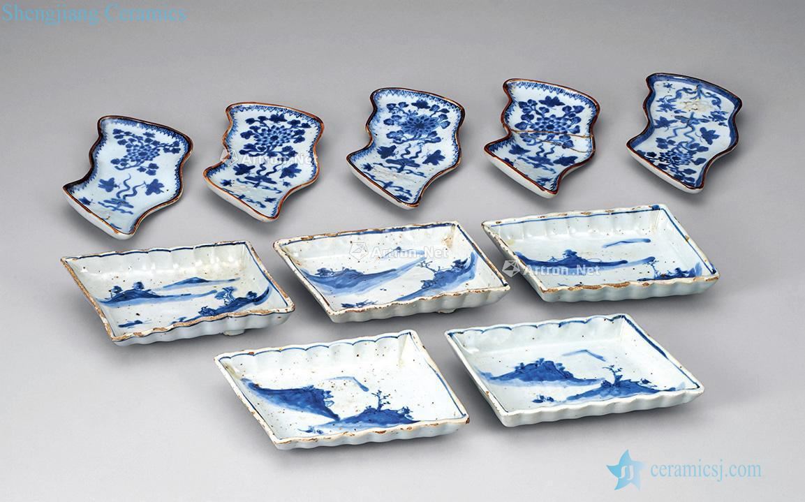 qing Blue and white flower butterfly landscape disc (10)