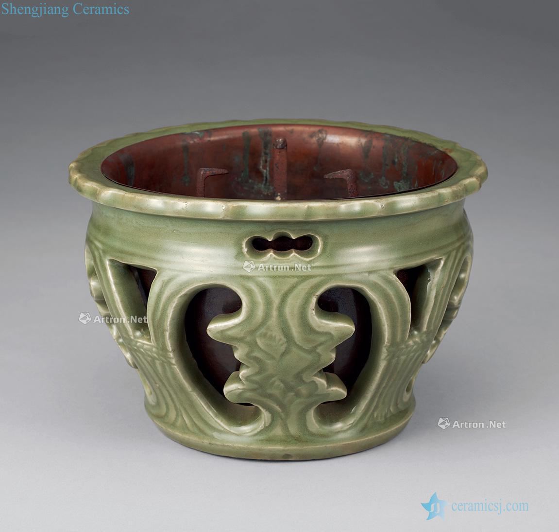 Ming Celadon engraved look stove