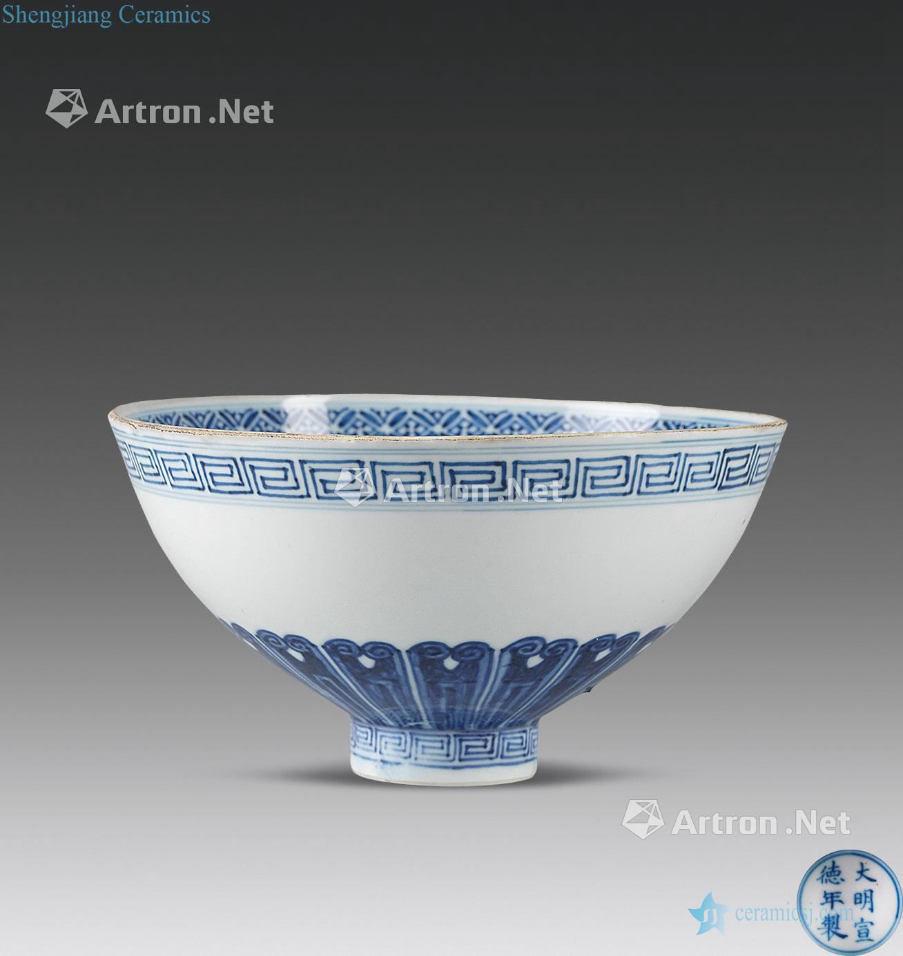 The qing emperor kangxi Blue and white flower tattoo heart bowls
