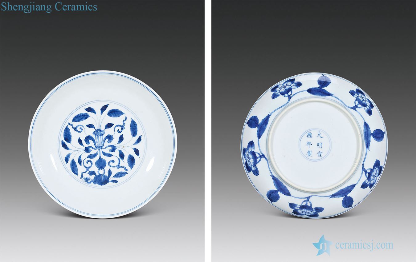 The qing emperor kangxi Blue and white tie up flower tray