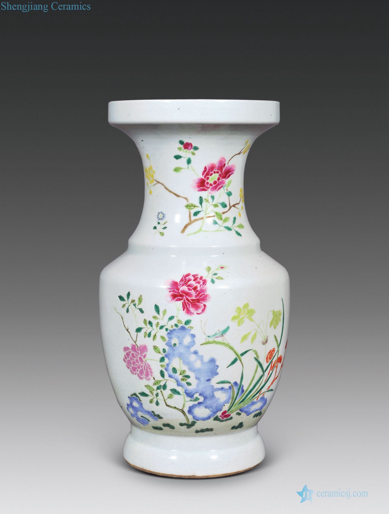 Qing yongzheng pastel flowers grain dish buccal bottle