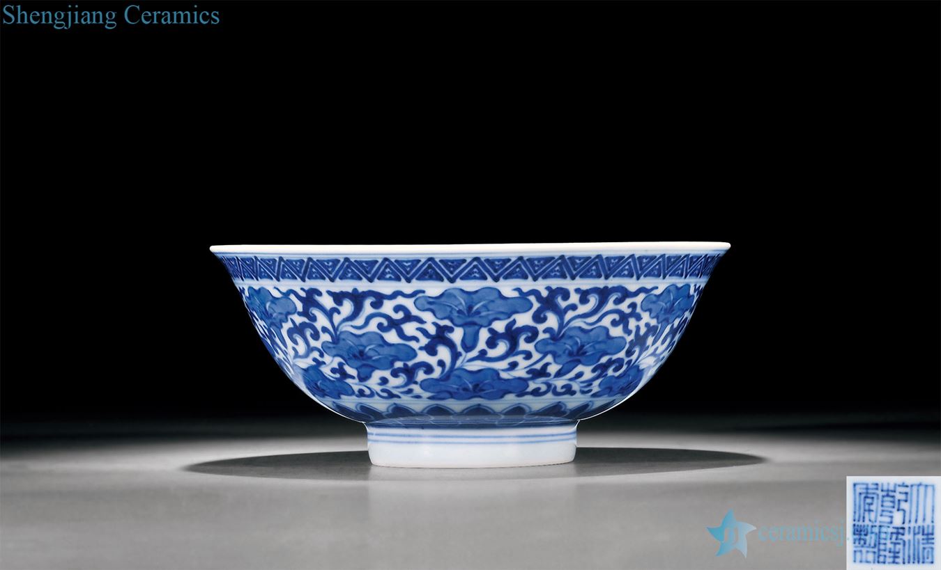 Qing qianlong imitated yongle blue tie up branch alfalfa green-splashed bowls