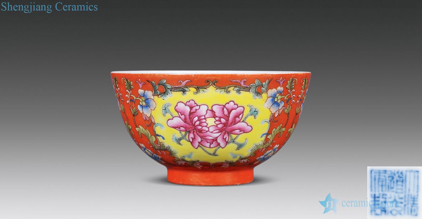 Clear to the coral red colour peony green-splashed bowls