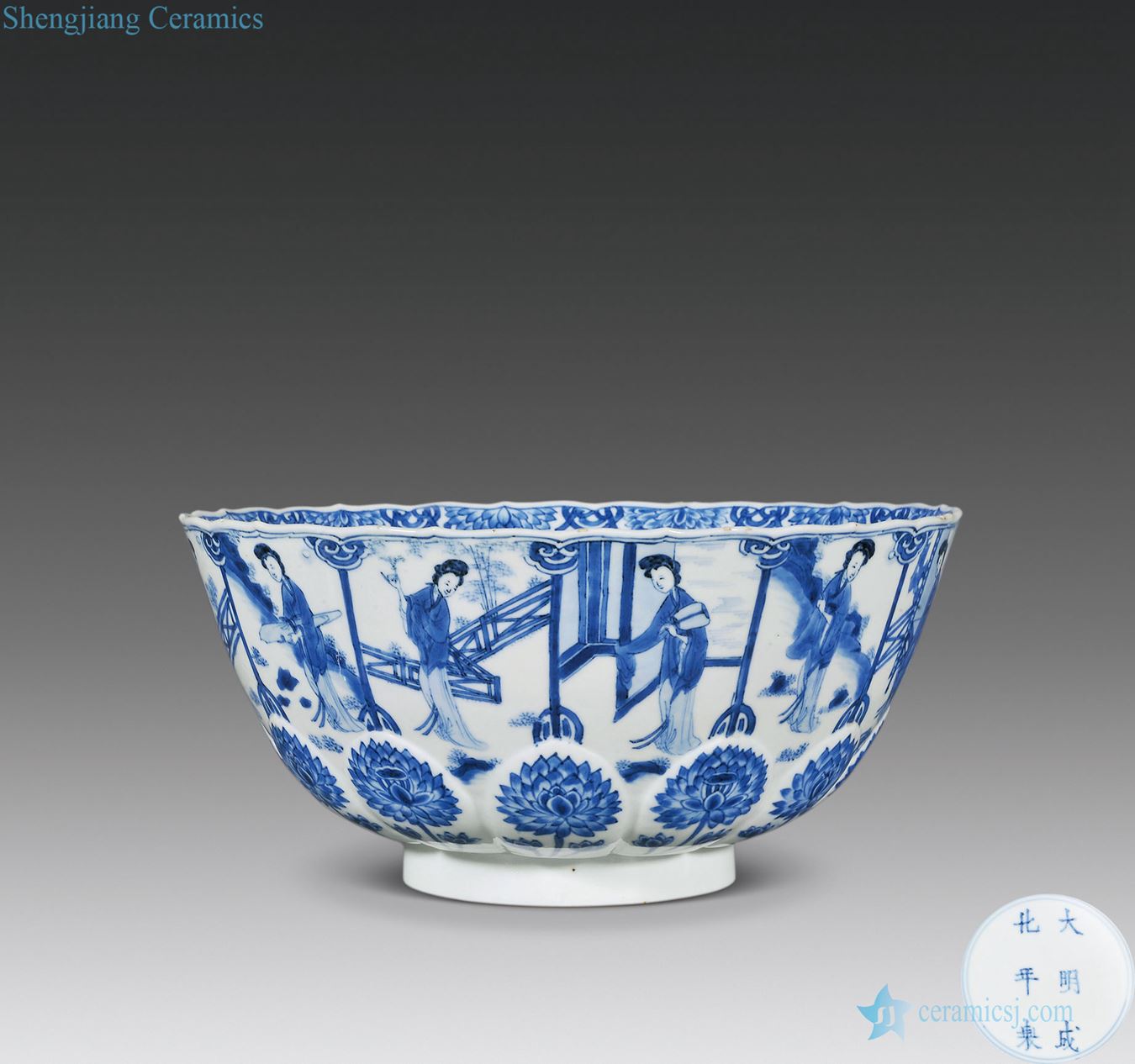 The qing emperor kangxi Blue and white had a lotus-shaped bowl