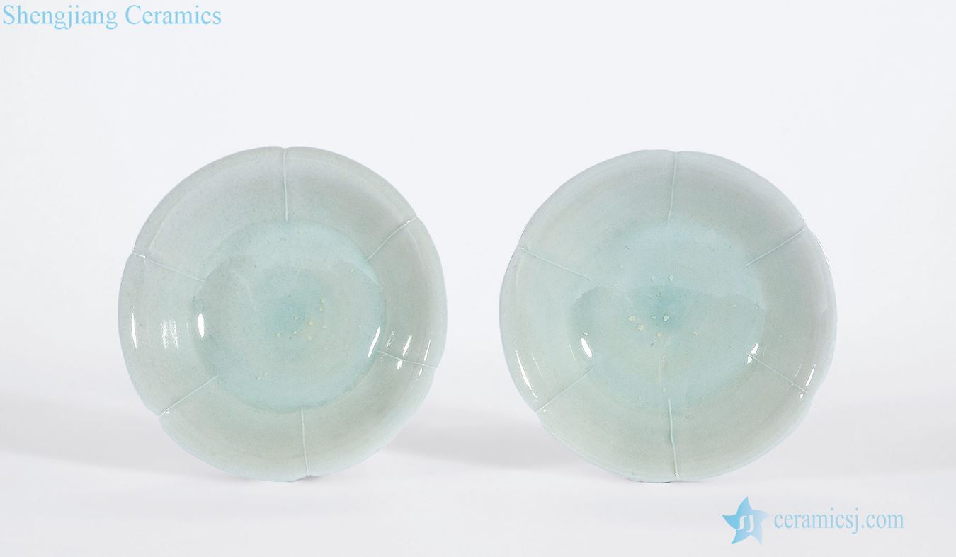 yuan Shadow blue glaze petals bowl (a)