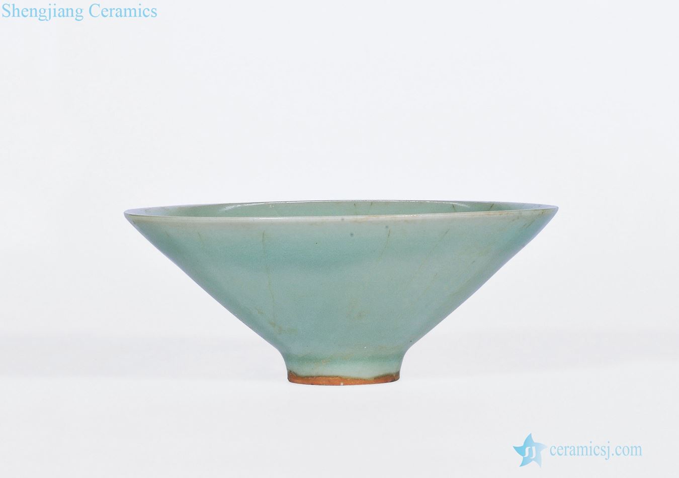 yuan Longquan celadon green glazed hat to light