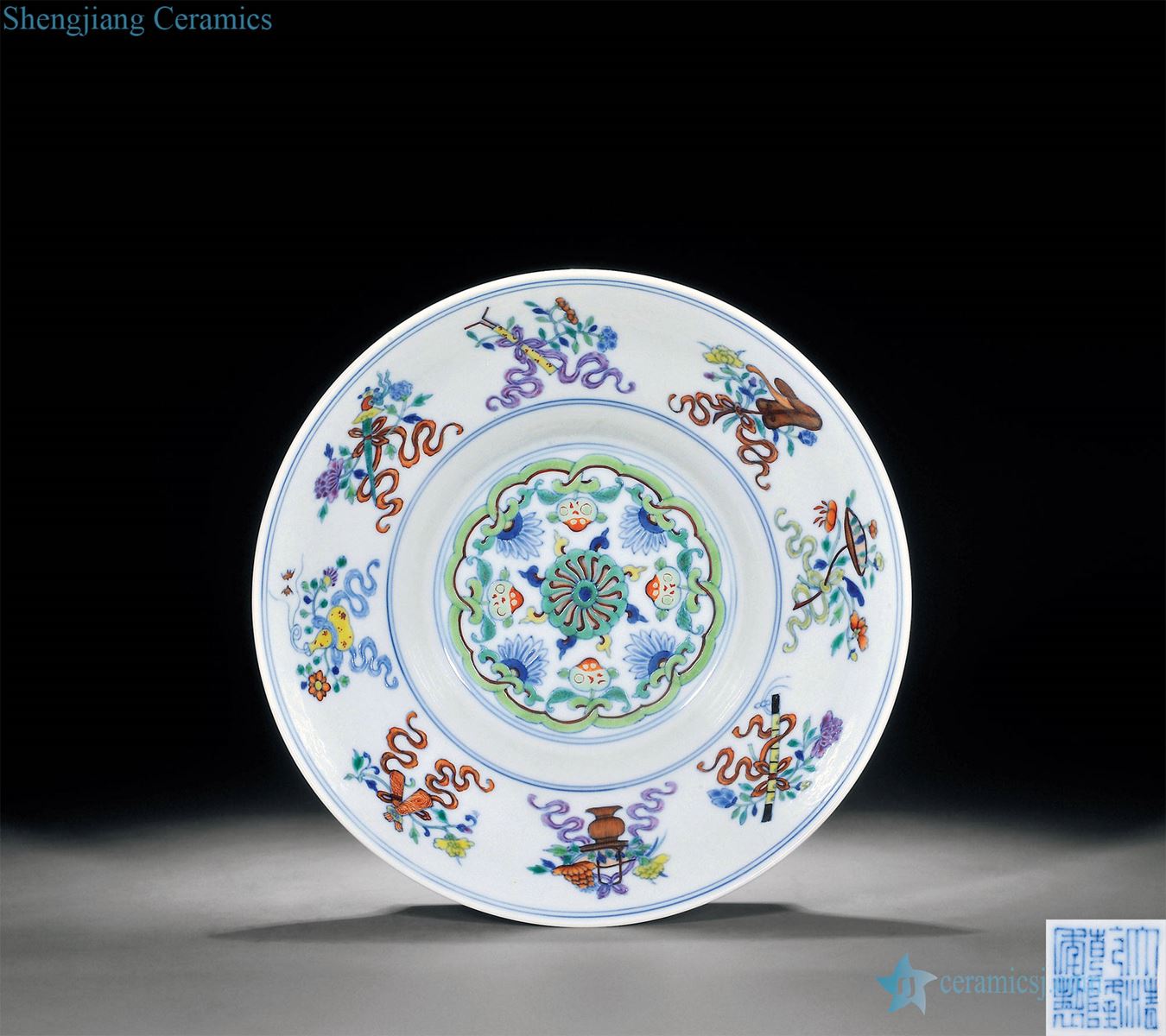 Qing qianlong bucket color dark inside the eight immortals wrap a branch flowers lines or bowl