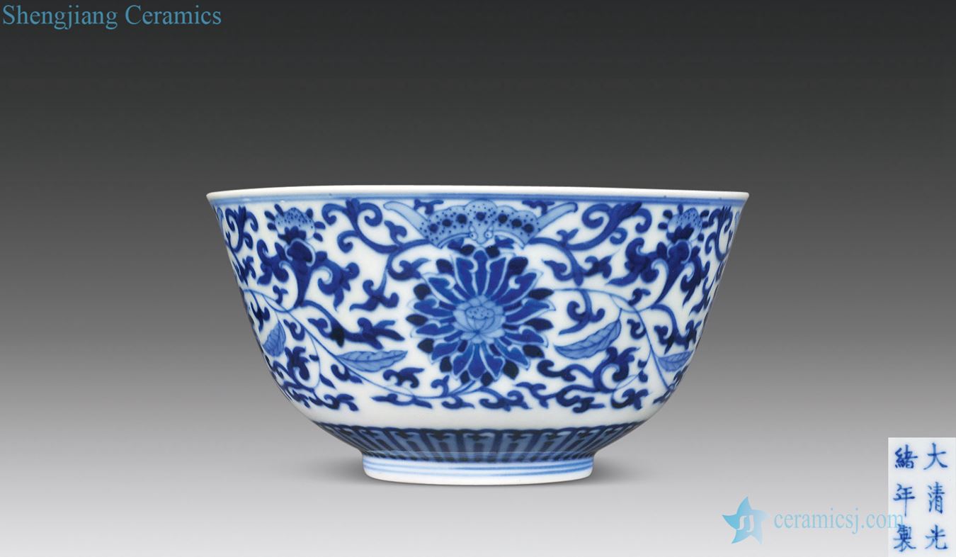Qing guangxu Blue and white lotus flower bats green-splashed bowls