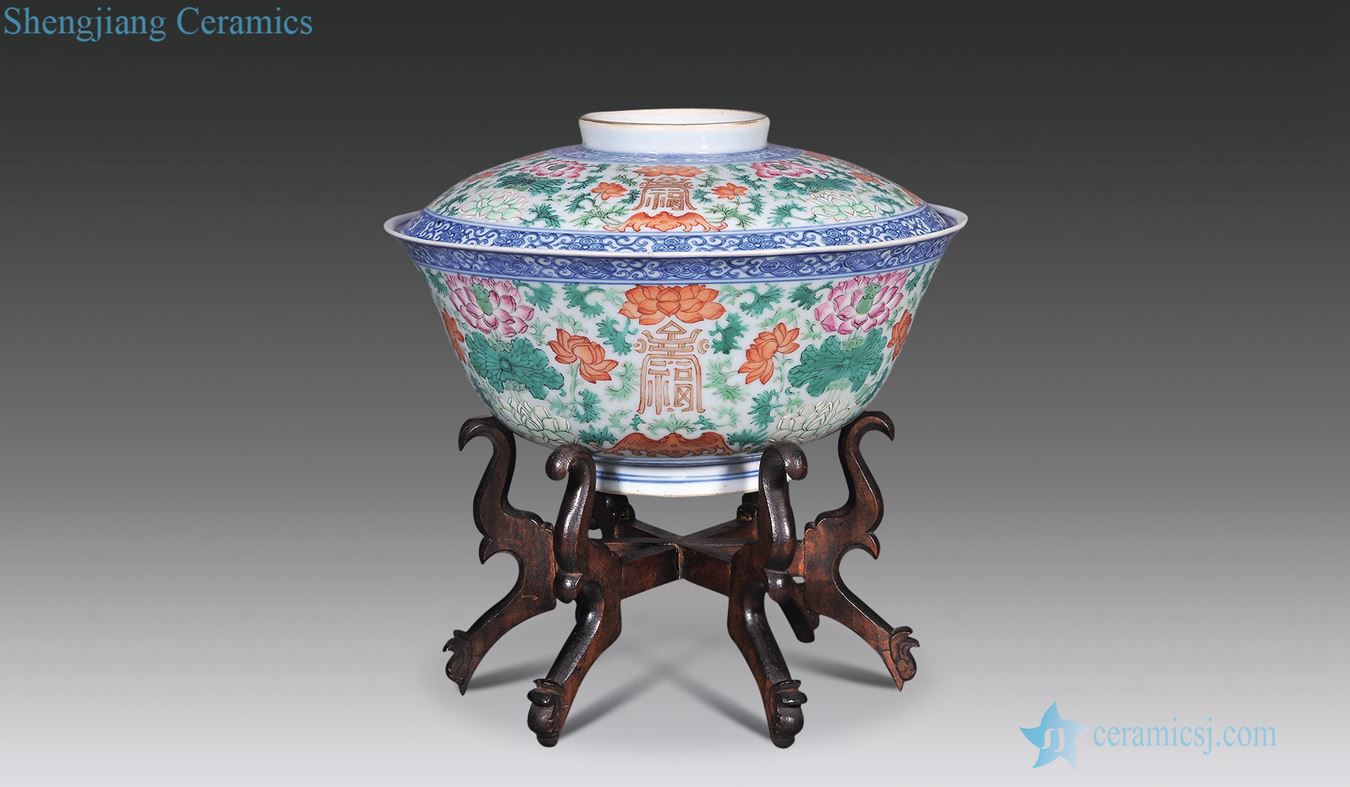 Qing qianlong porcelain enamel tureen live lotus pattern