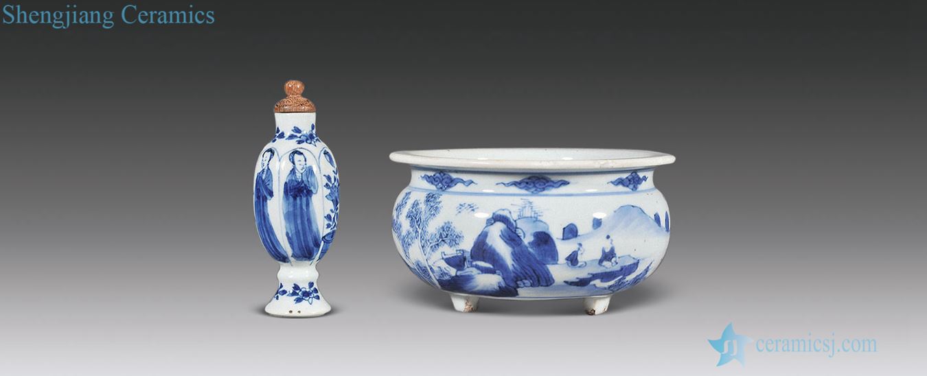 The qing emperor kangxi Blue and white landscape character lines furnace, the blue and white had a small bottle of each one