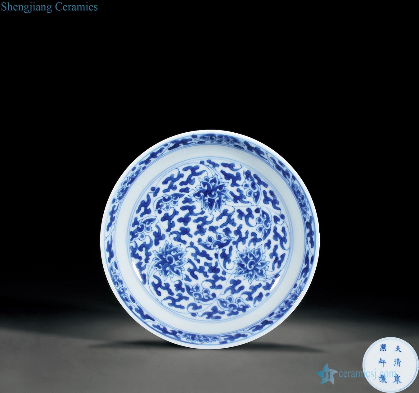 The qing emperor kangxi Blue and white lotus flower tray