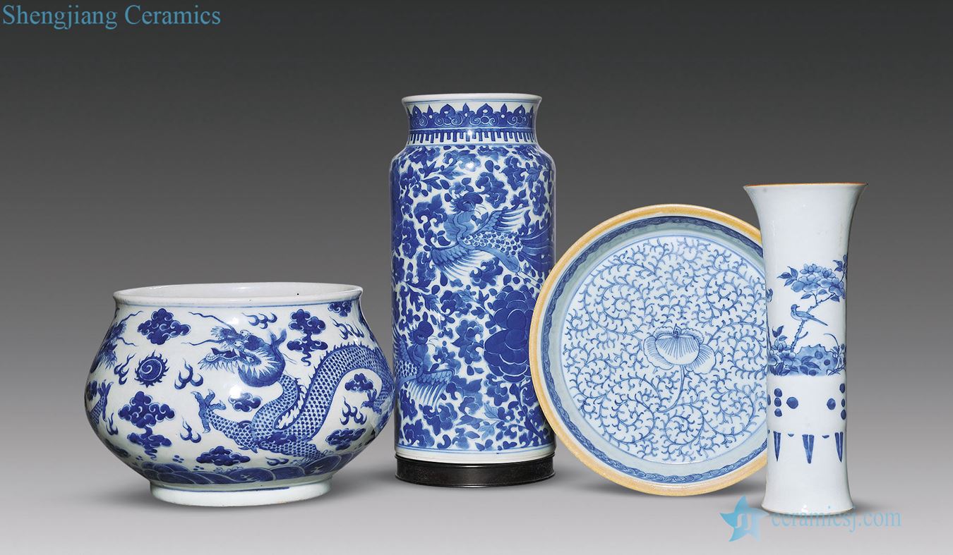 Qing dynasty blue and white porcelain (four pieces)