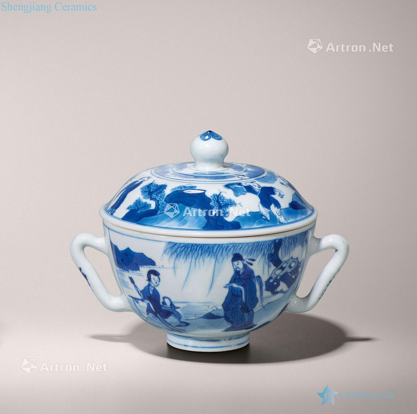 The qing emperor kangxi Blue and white ladies tougue cup baby play