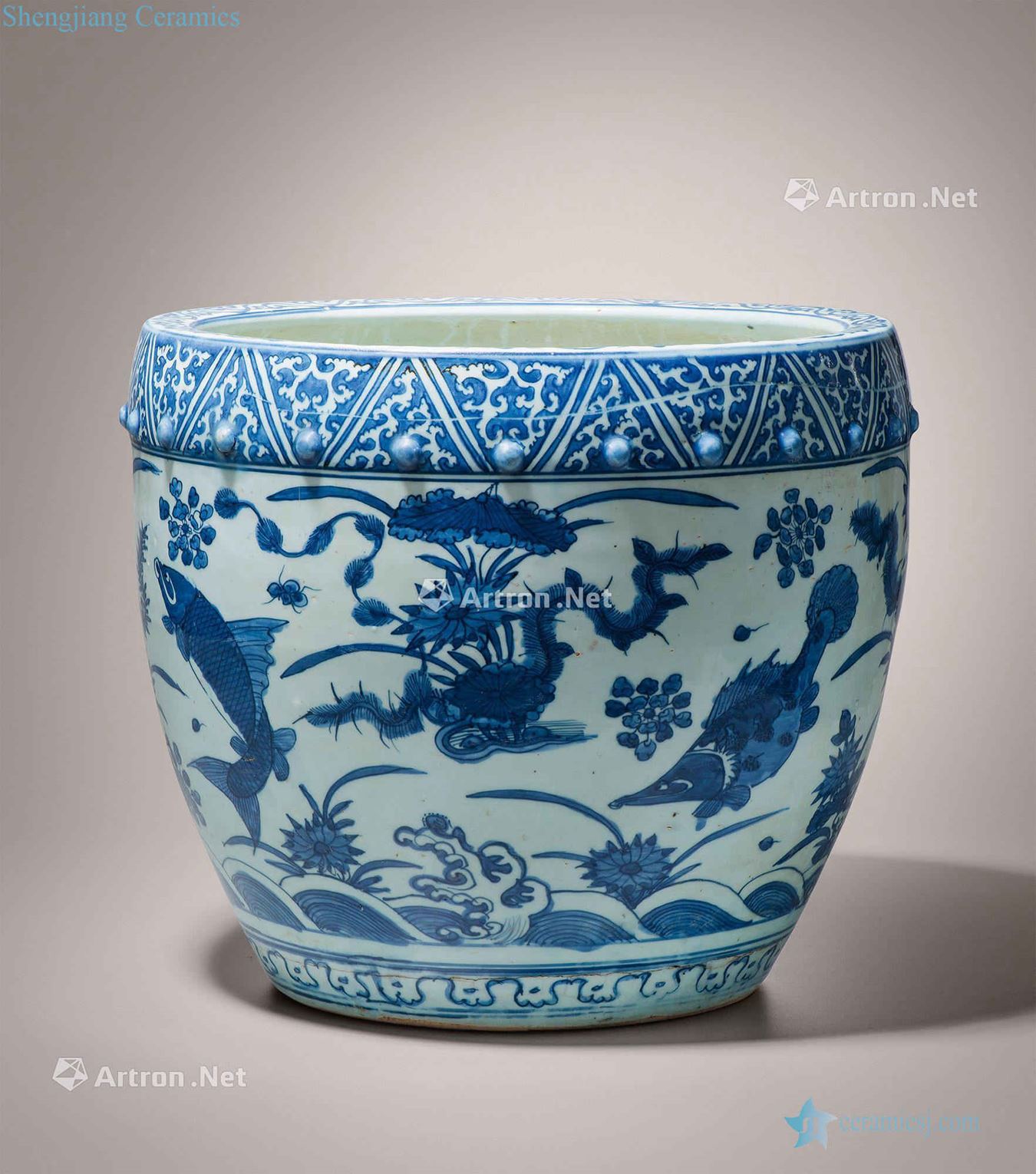Ming jiajing, wanli Blue and white fish and algae grain drum cylinder