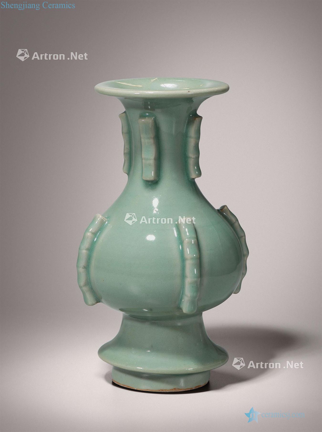 Early Ming dynasty Longquan celadon green glaze ji chun