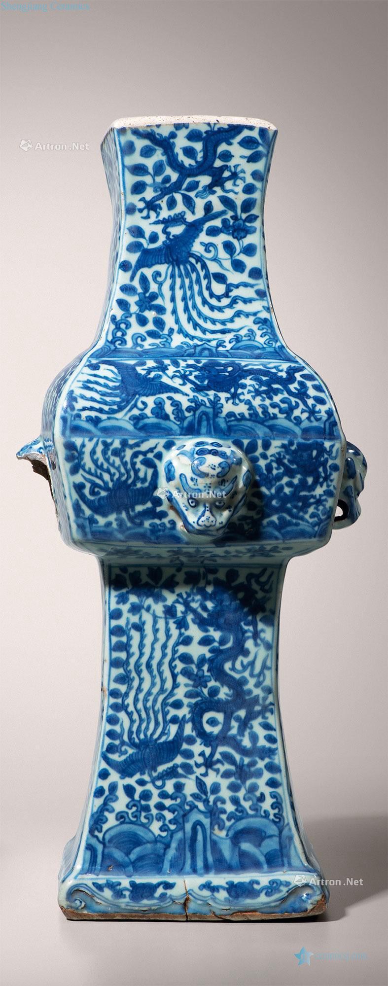 Ming wanli Blue and white wear flowers vase with longfeng pattern