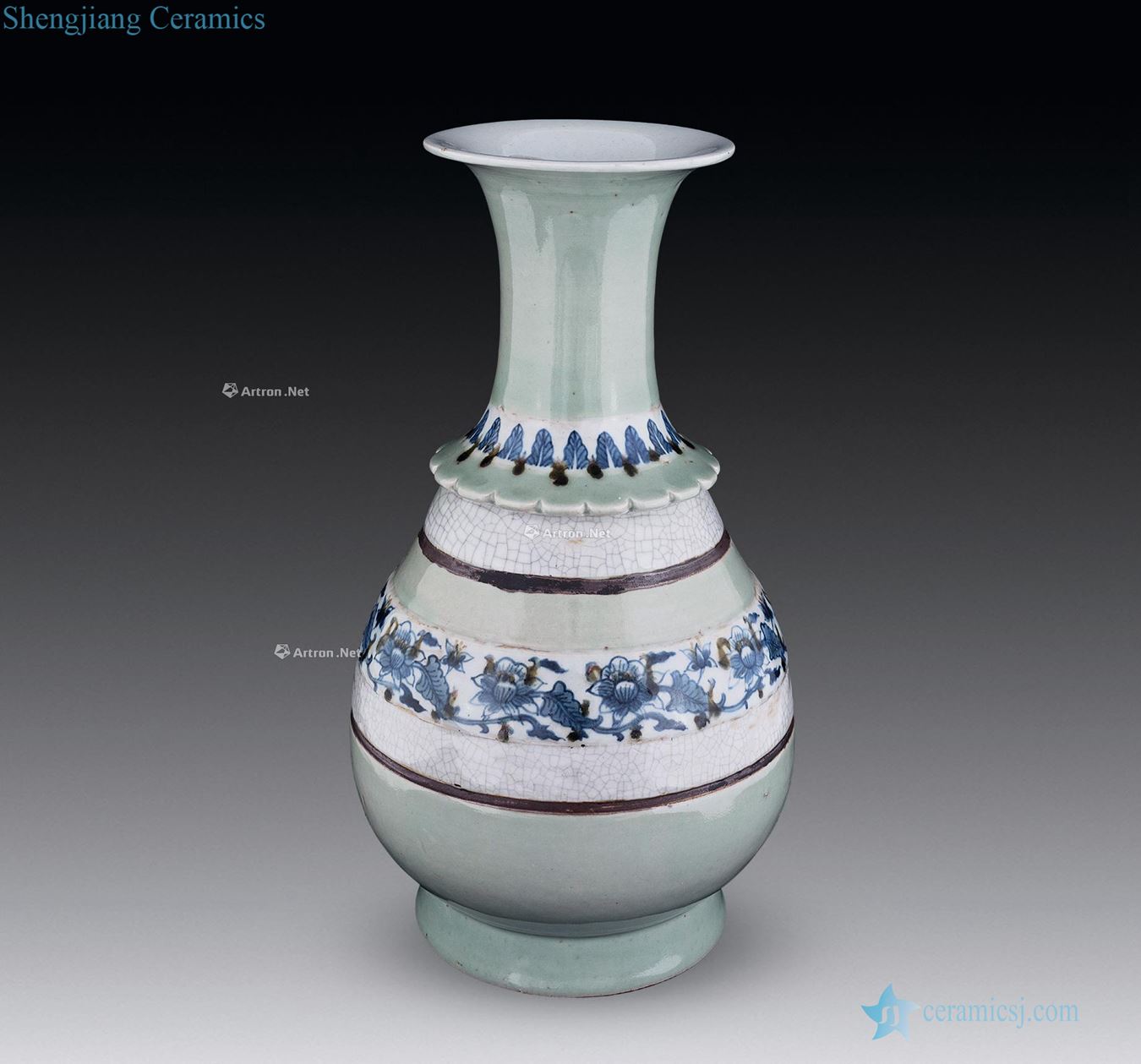 Mid qing The blue and white flower glaze crony bottles