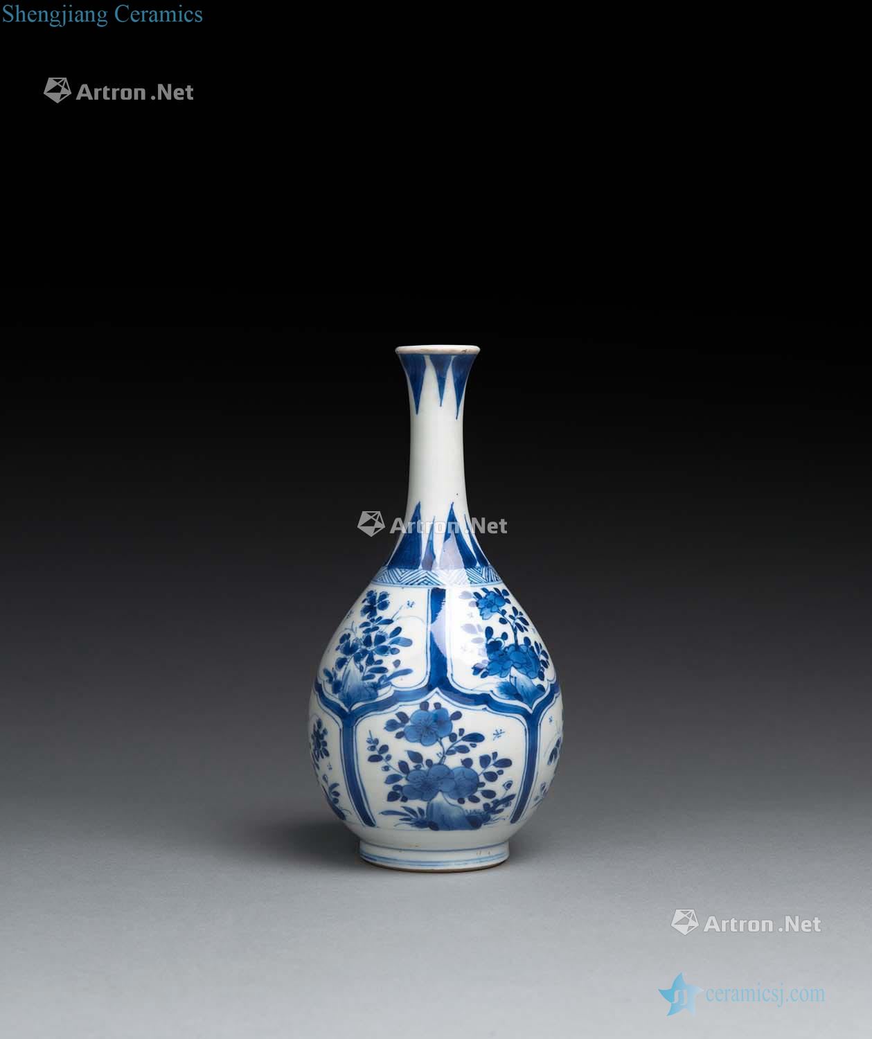 The qing emperor kangxi porcelain bottles