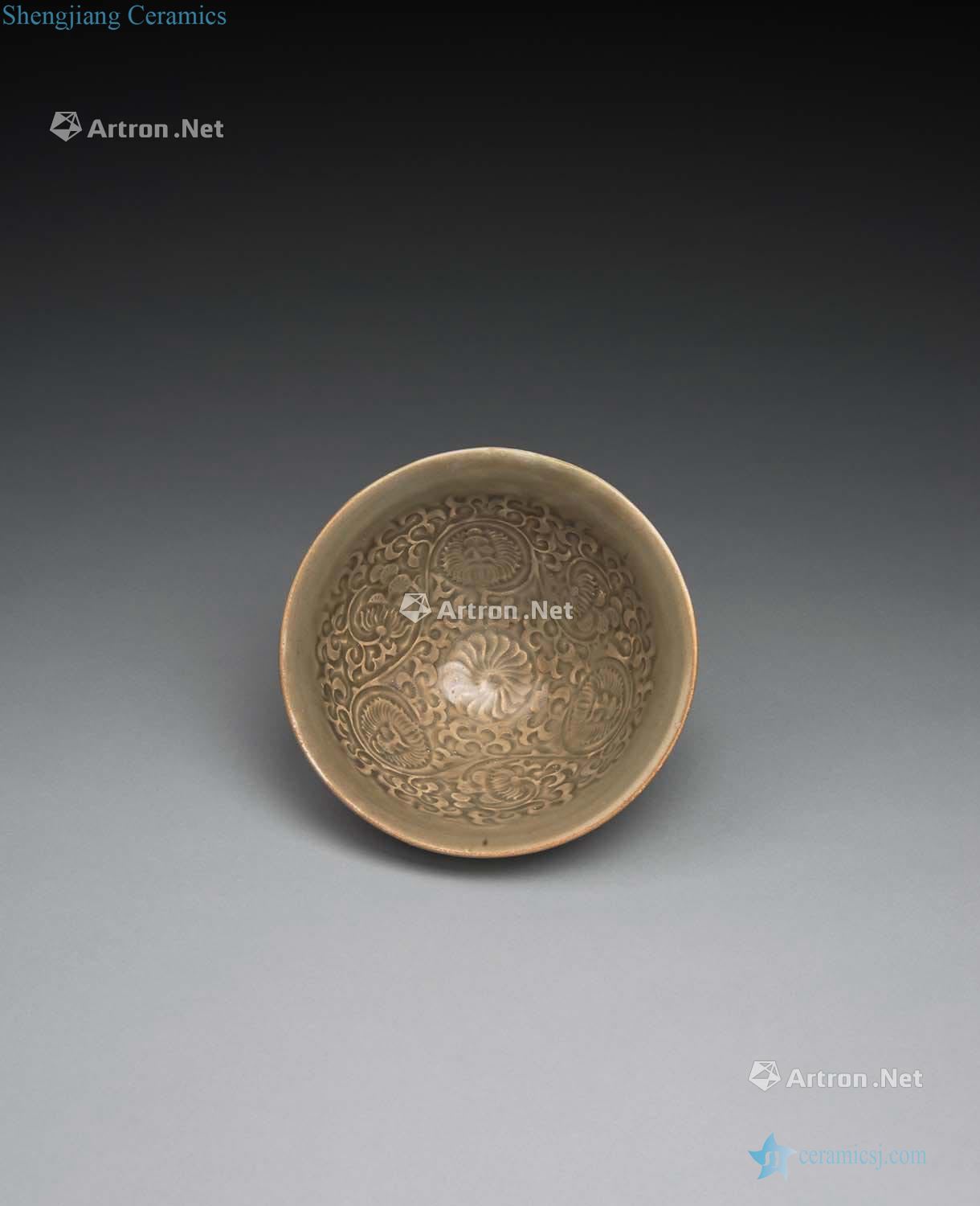 The song dynasty Yao state kiln green glaze hand-cut bowl