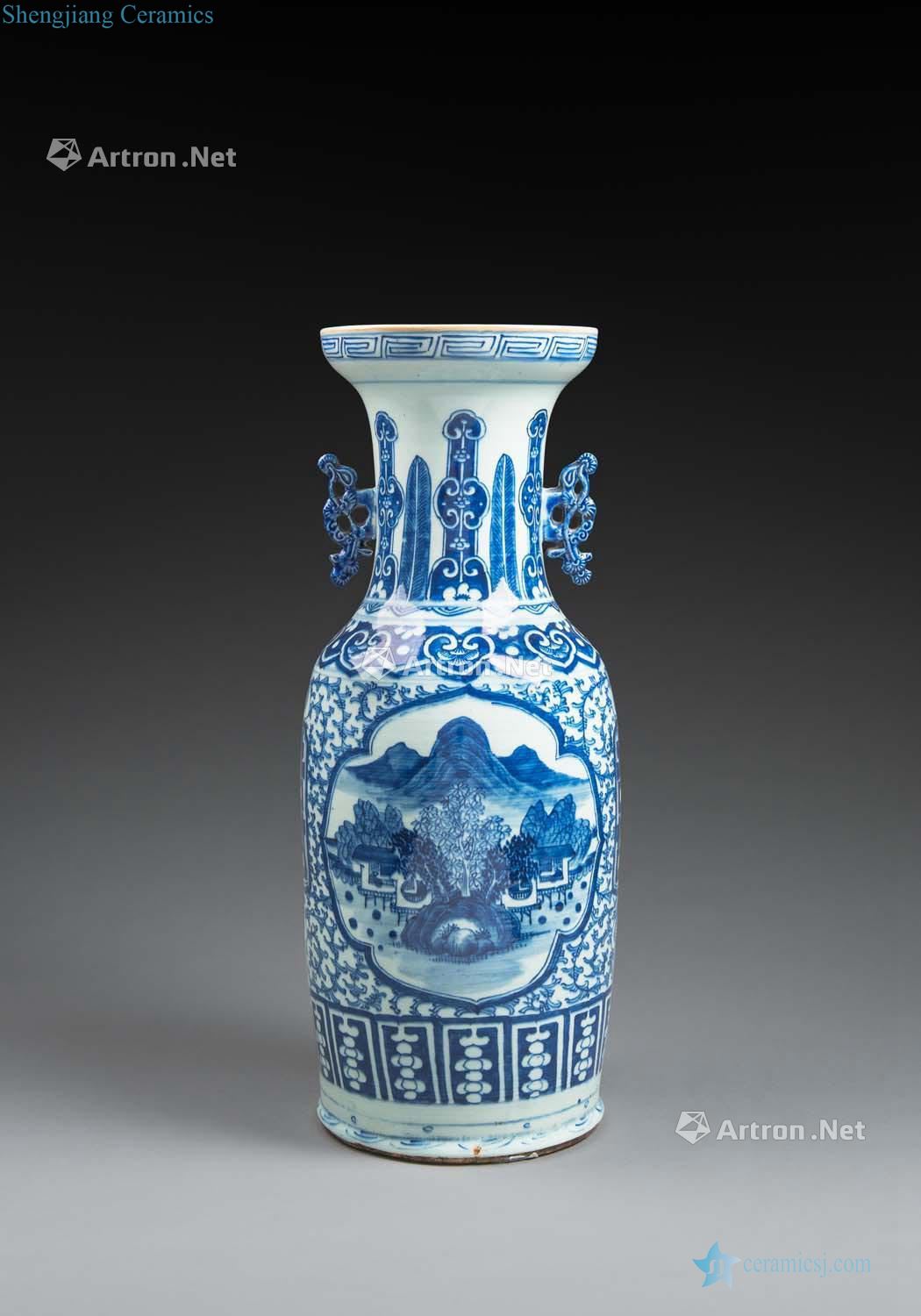 The late qing dynasty porcelain bottle