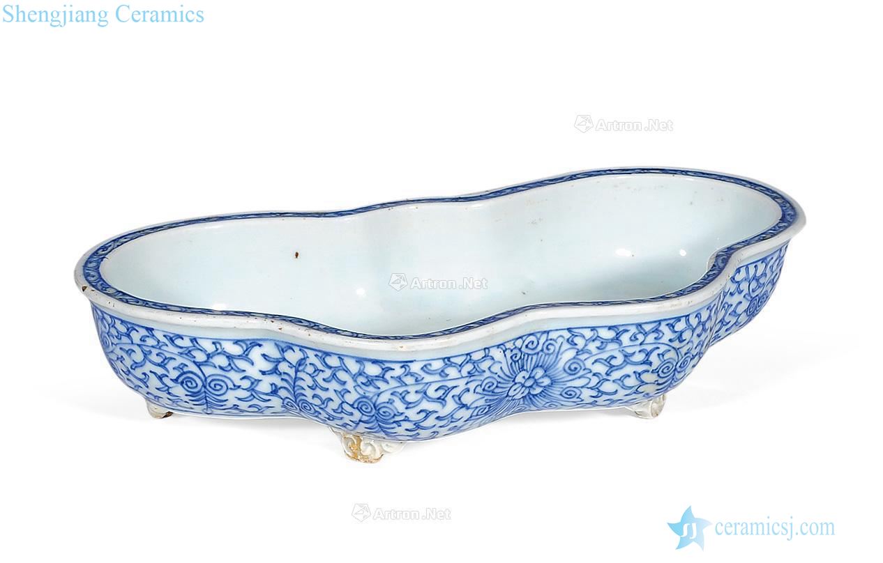 Mid qing Blue and white lotus flower grain narcissus basin